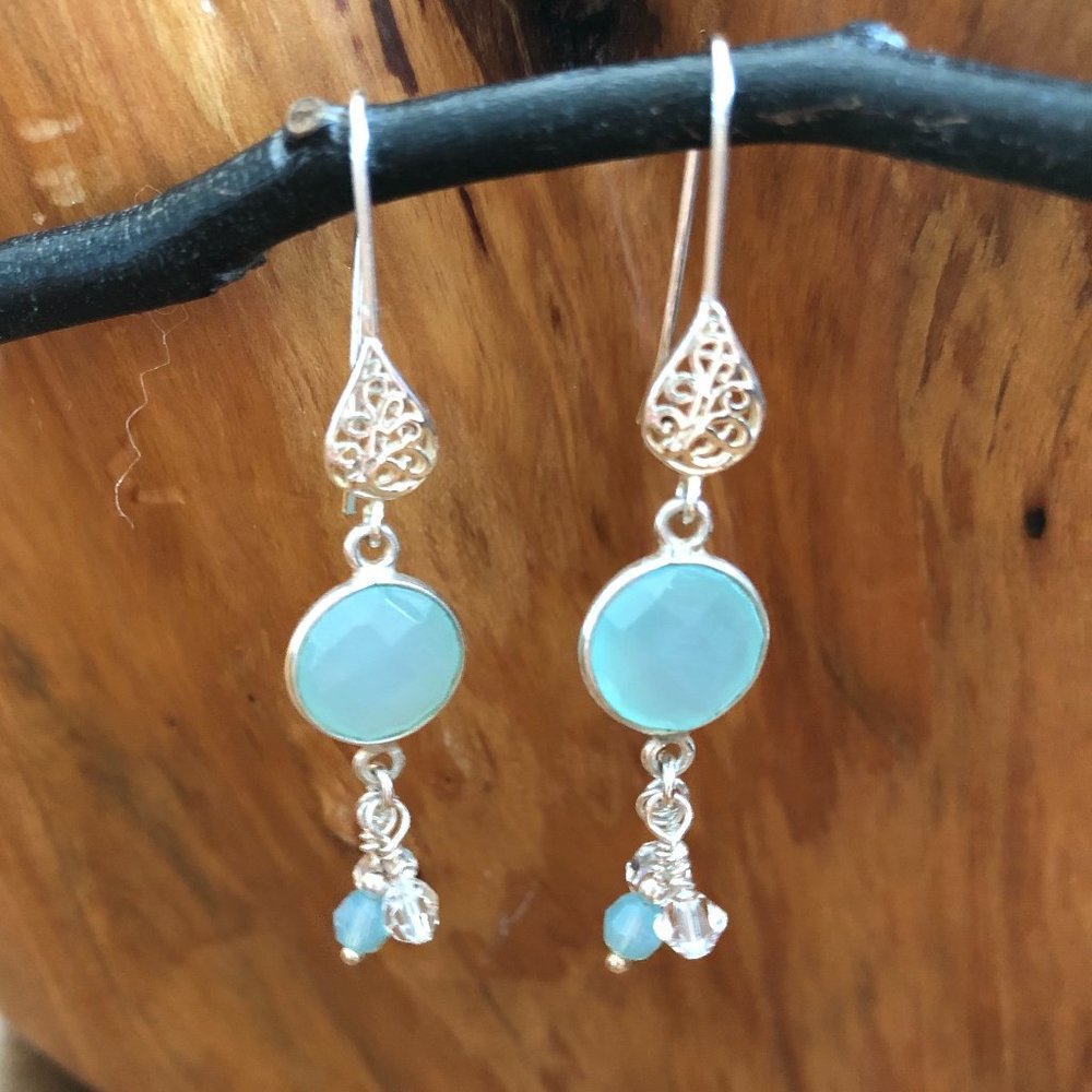 925 SS Aqua Blue Chalcedony Bezel w Swarovski dangles